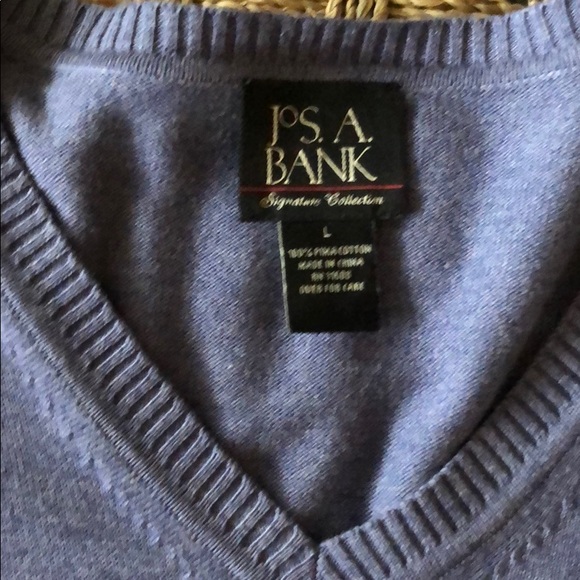 Jos A Banks Sweater - Picture 2 of 3